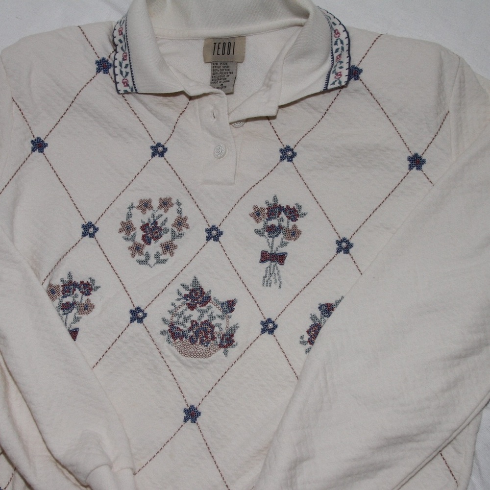Long Sleeve Sweatshirt with Collar
